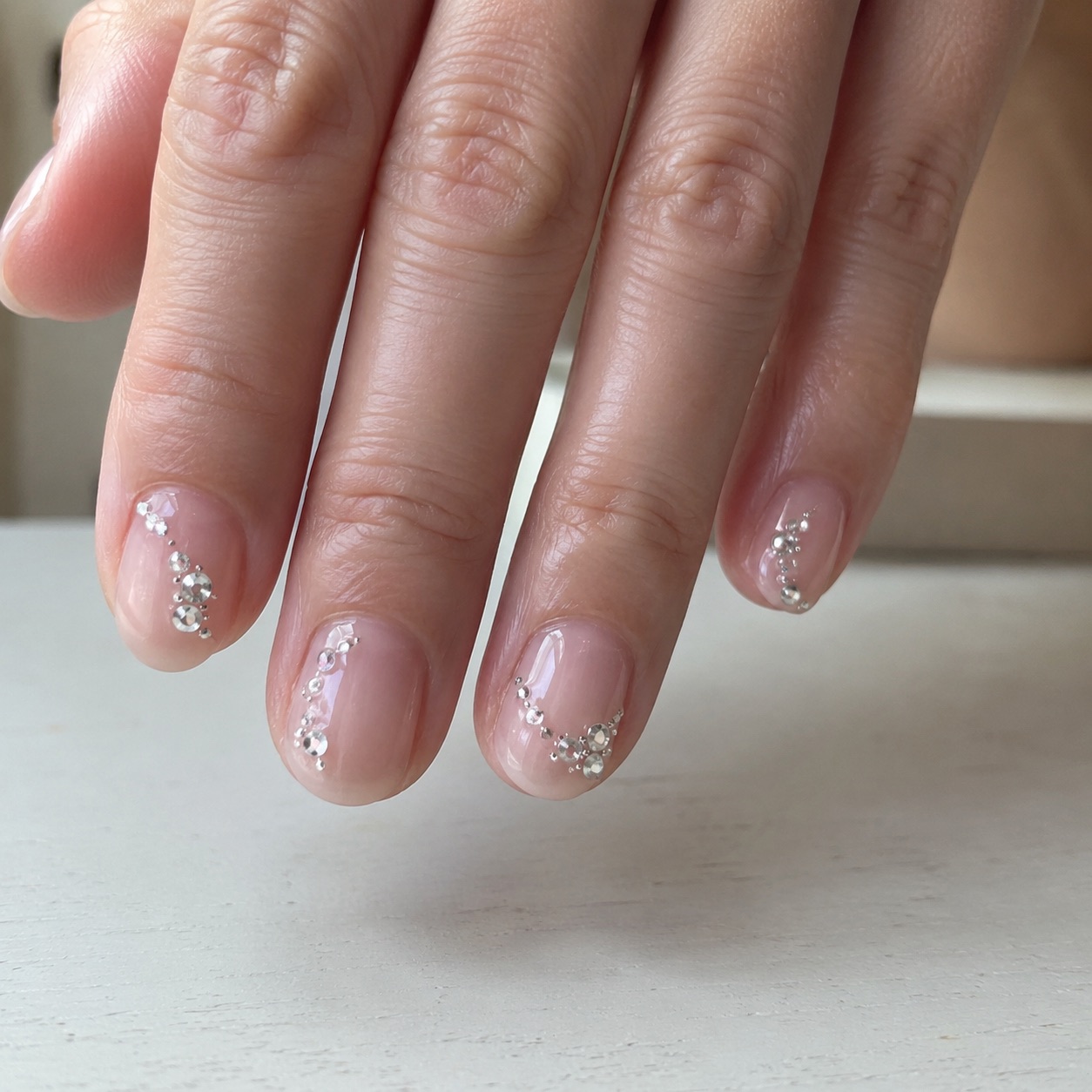くすみラベンダーのニュアンスネイル（掲載イメージ）