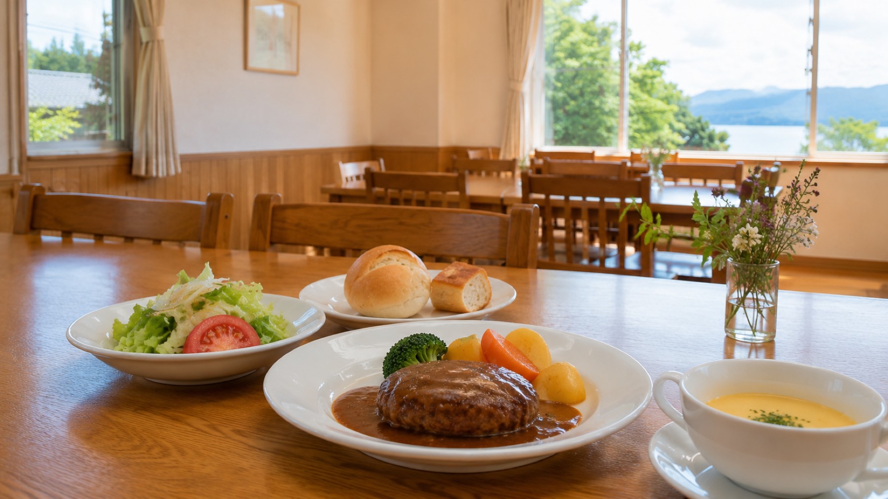 夕食のテーブルに並んだ手づくりの洋食コース（イメージ）